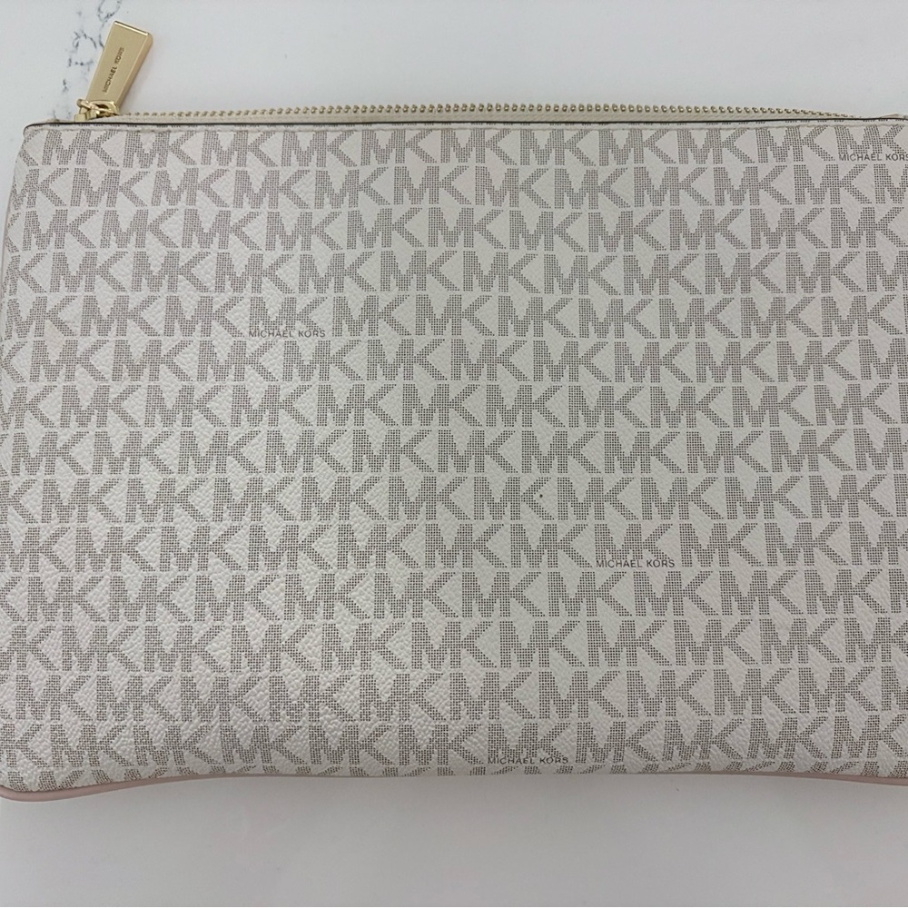 Michael Kors Pink and Cream Stripe Logo Wristlet Pouch - Picture 2 of 3